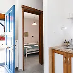 Dora's & Apart-hotel Mégas Yialós-Nítes
