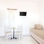 Dora's & Apart-hotel Mégas Yialós-Nítes