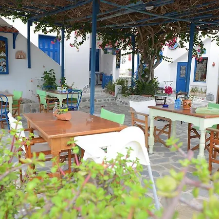 Aparthotel Dora's &