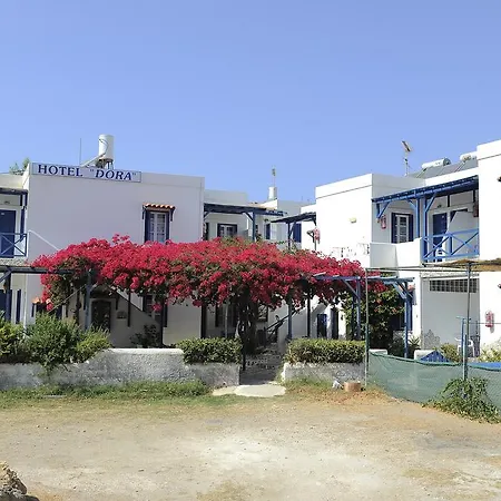 Dora's & Aparthotel Megas Gialos - Nites