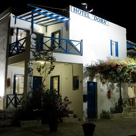 Dora's & Aparthotel 2*