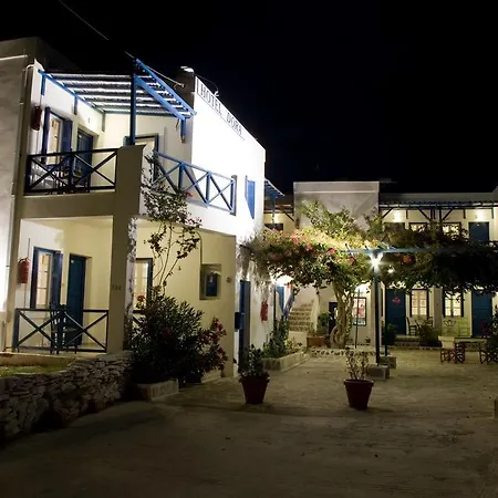 Dora's & Aparthotel Megas Gialos - Nites