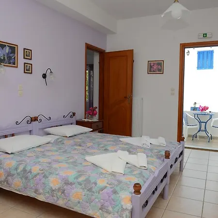 Aparthotel Dora's &