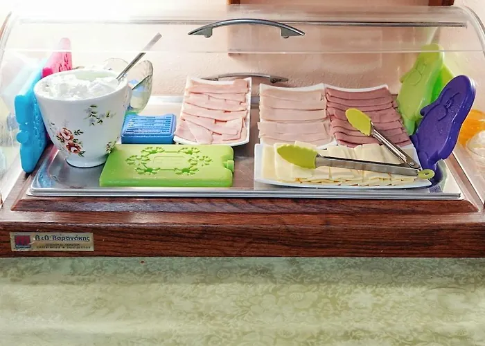 Dora's & Lägenhetshotell Mégas Yialós-Nítes