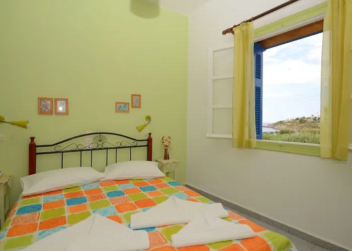 Dora's & Aparthotel 2*