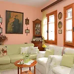 Dora's & Aparthotel 2*