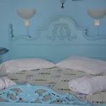 Dora's & Aparthotel