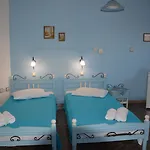 Dora's & Aparthotel 2*