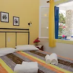 Aparthotel Dora's & 2*