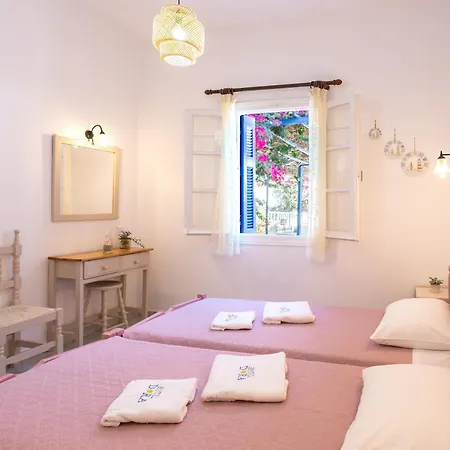 شقة فندقية Dora's & 2*