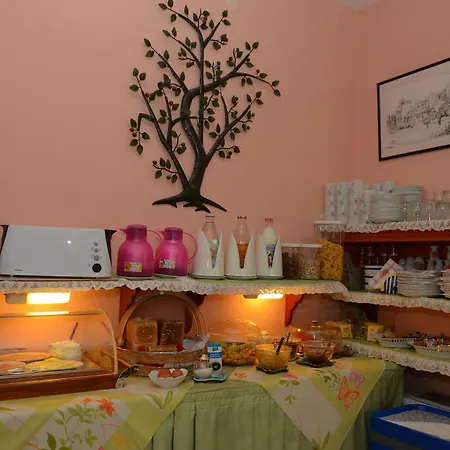 Aparthotel Dora's & 2*