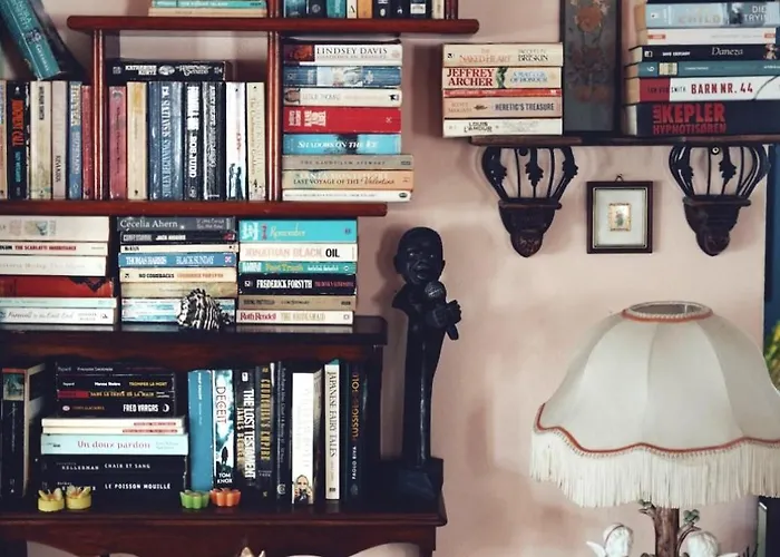 Dora's & Mégas Yialós-Nítes