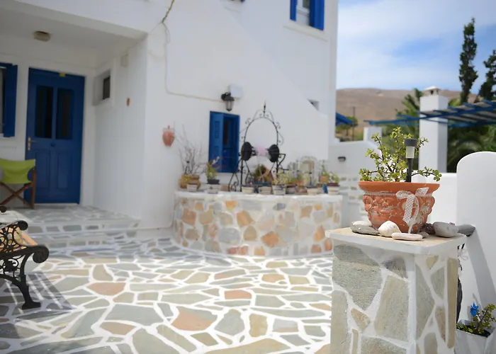 Dora's & アパートホテル 2*