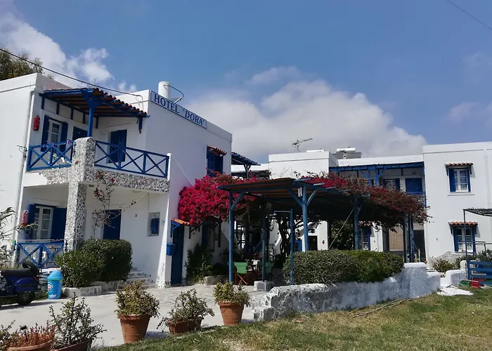 アパートホテル Dora's & Mégas Yialós-Nítes